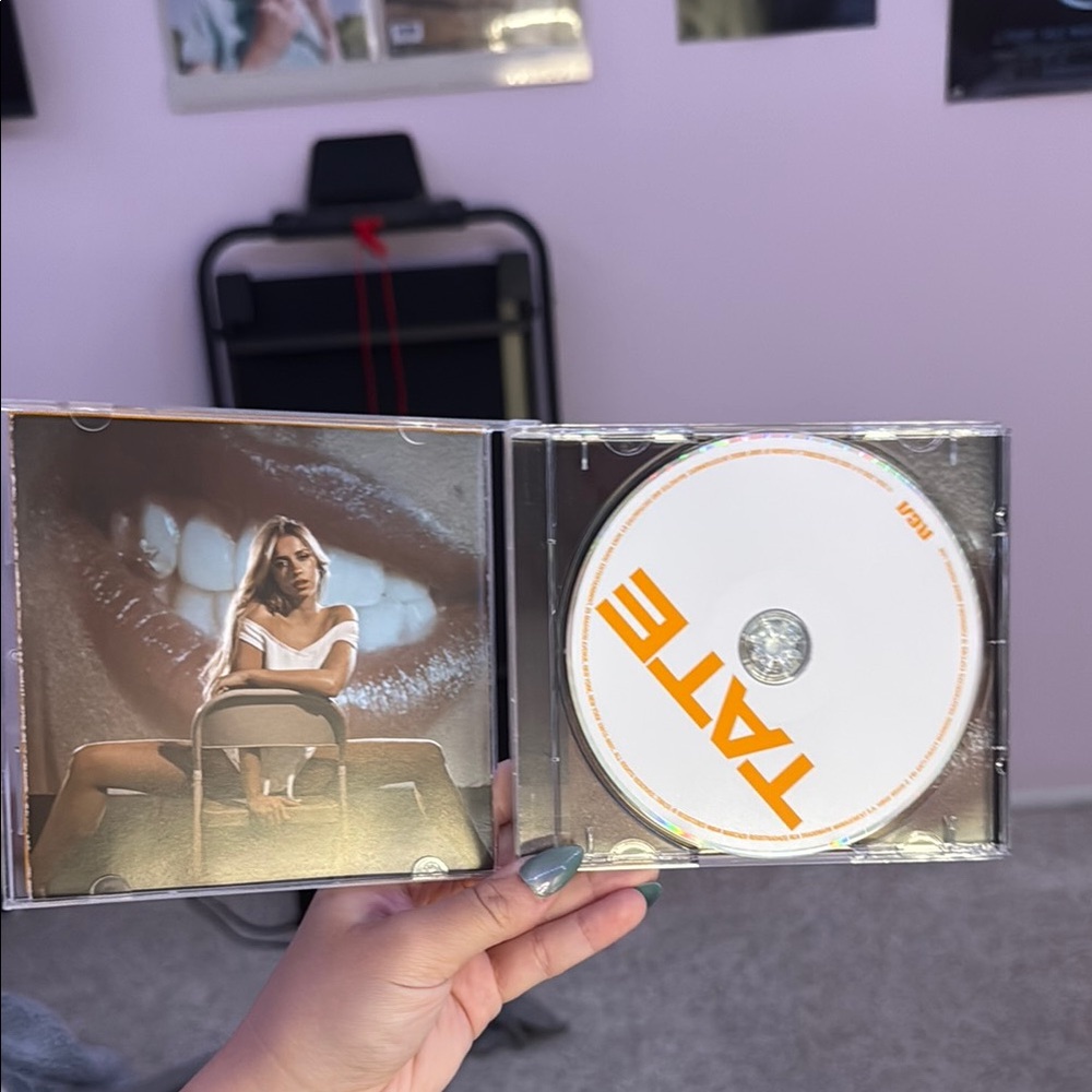 Signed Music Album CD - Picture 3 of 4
